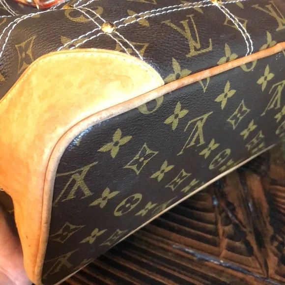 LV Limited Edition Riveting Monogram Bag - Picture 11 of 17